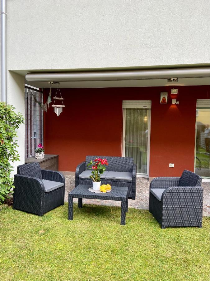 Appartamento Miranda Con Giardino Privato E Pool Exterior photo